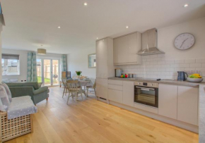 2 Bakehouse Cottages